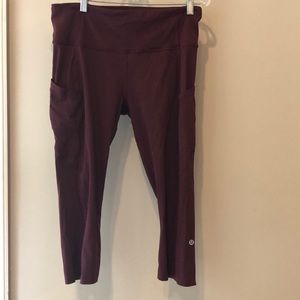 Lululemon cropped leggings size 10